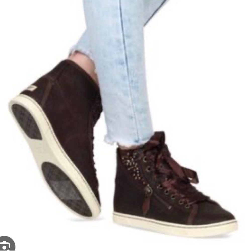Ugg Australia blainey crystal size 9